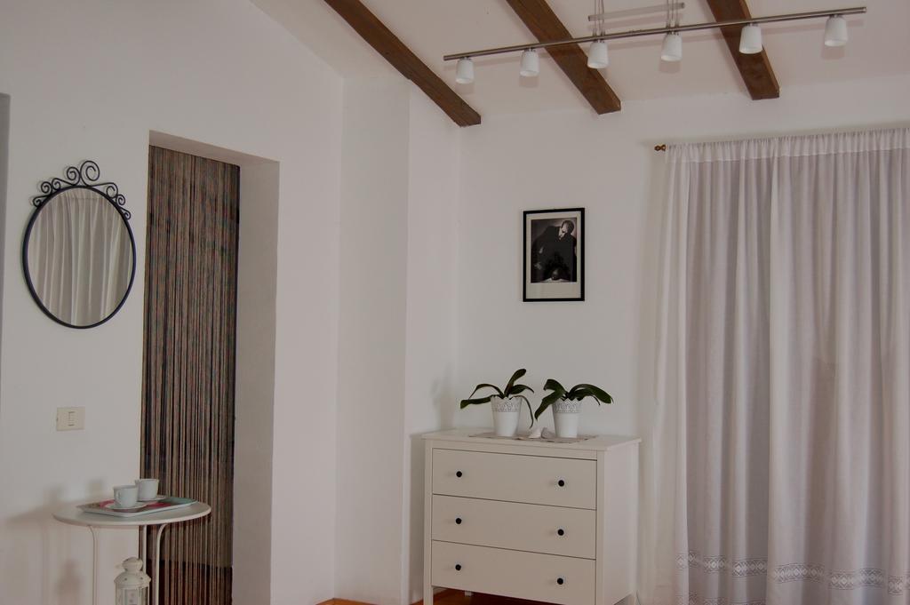 Olivahouse Villa มาเรซิเก ภายนอก รูปภาพ